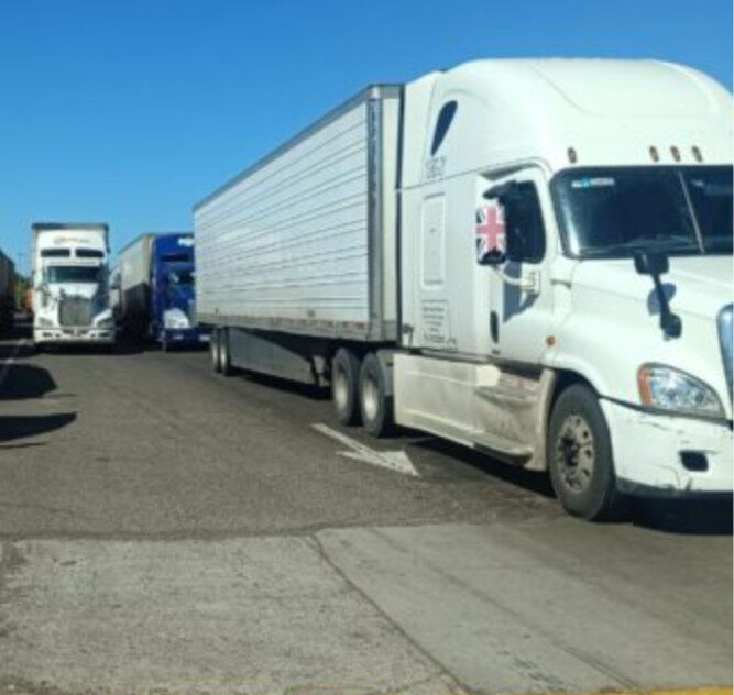 Sector transportista sufre afectaciones graves por bloqueo de casetas en Sinaloa: Conatram