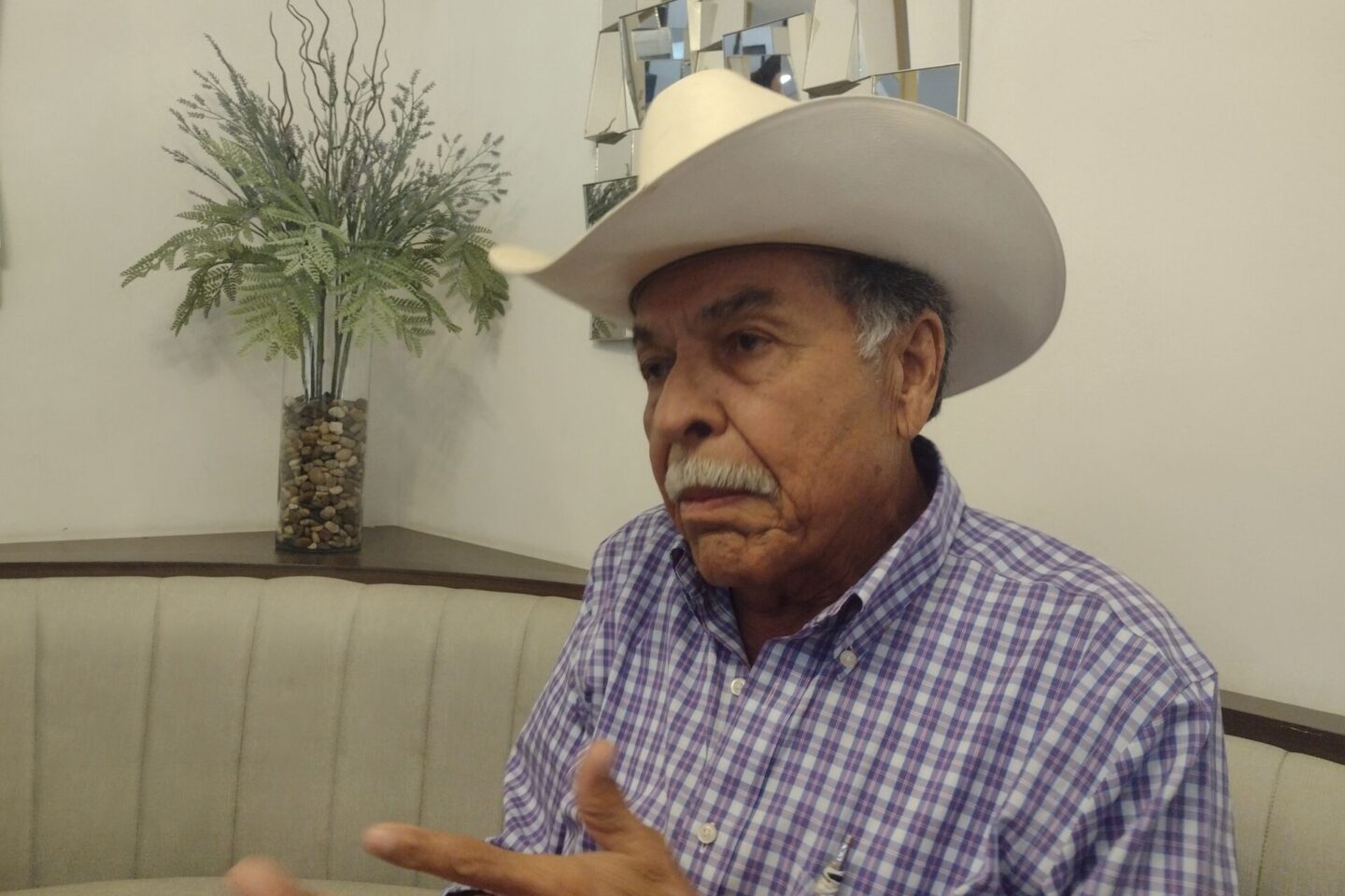 El Fuerte sigue en el abandono; el alcalde Gildardo Leyva les ha quedado a deber: Vicente Pico