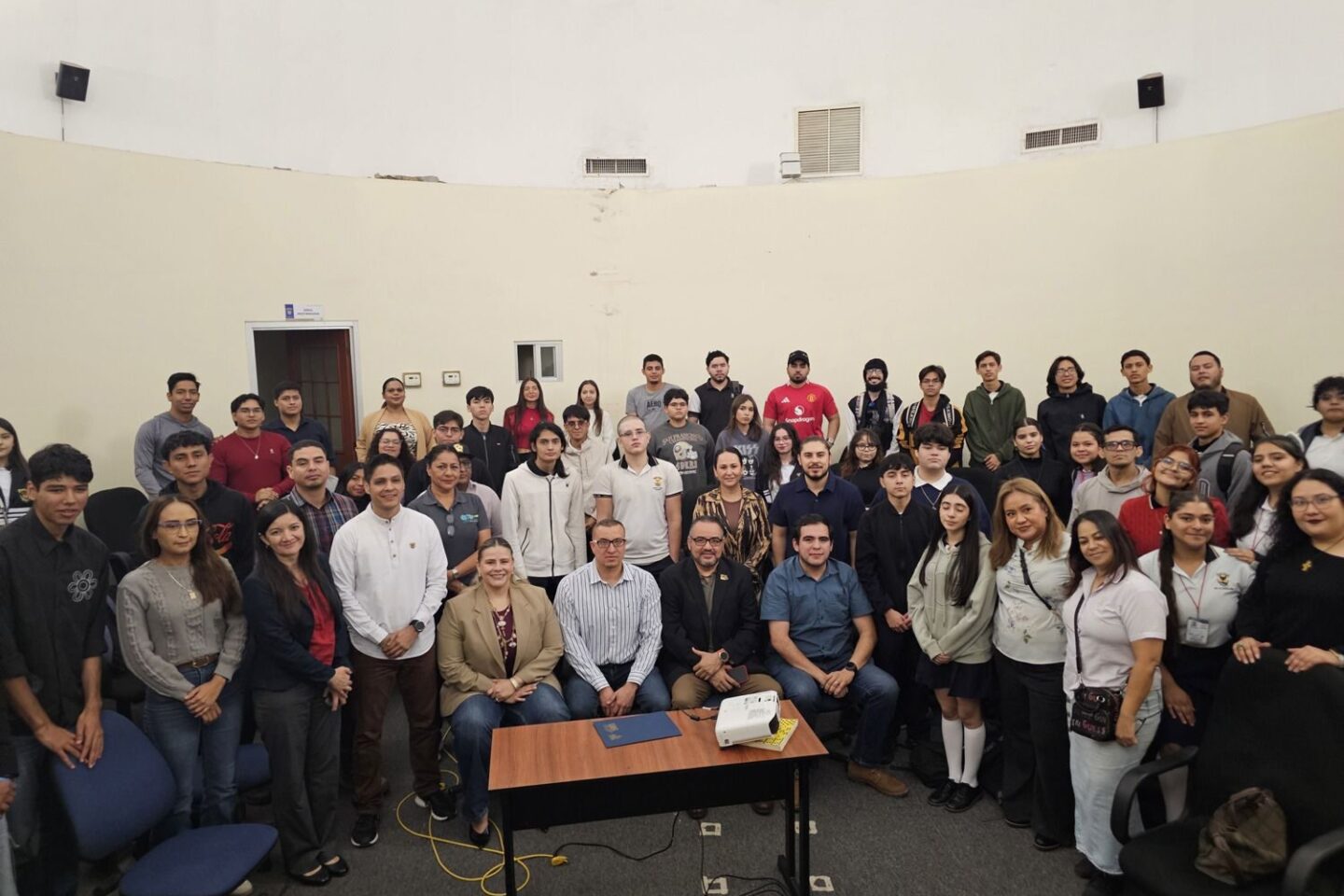Realiza la UAS la Primera Olimpiada Estatal de Ciencias de la Tierra, reuniendo a estudiantes de bachillerato y consolidando la formación científica