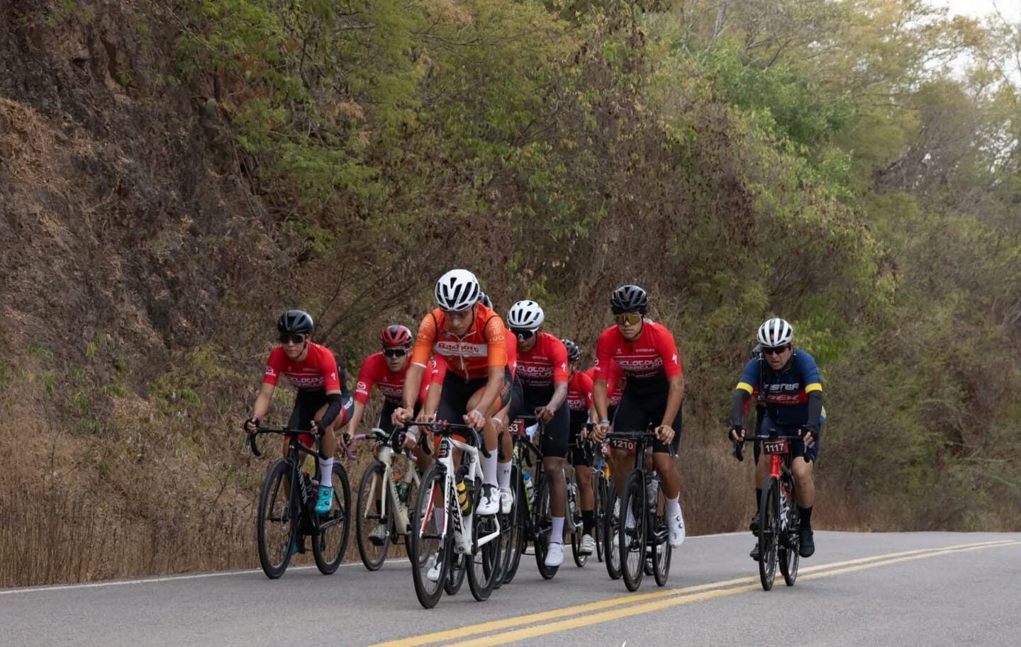 Con una derrama de 20 millones de pesos y participación de más de 2,000 ciclistas inicia el Ciclotour Mazatlán 2025