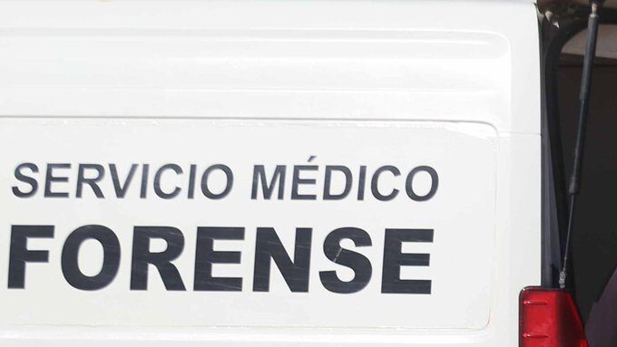 Asesinan a joven en su casa con un bate mientras su familia está adentro y escapan