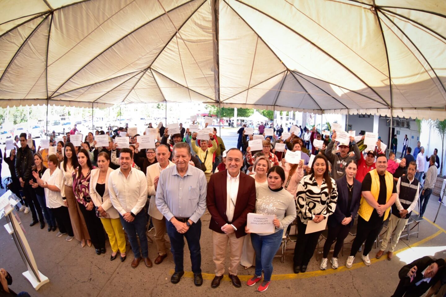 Fortalecen economía popular en Ahome con entrega de 80 apoyos del programa “Nuestro Tianguis”