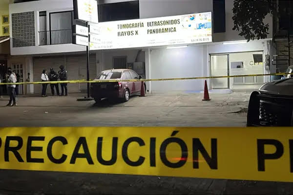 Ejecutan a quema ropa a médico en su consultorio en Costa Rica, Culiacán