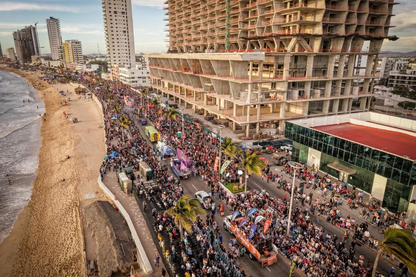 Carnavales de Sinaloa generan más de mil 339 millones de pesos y atraen a 866 mil asistentes