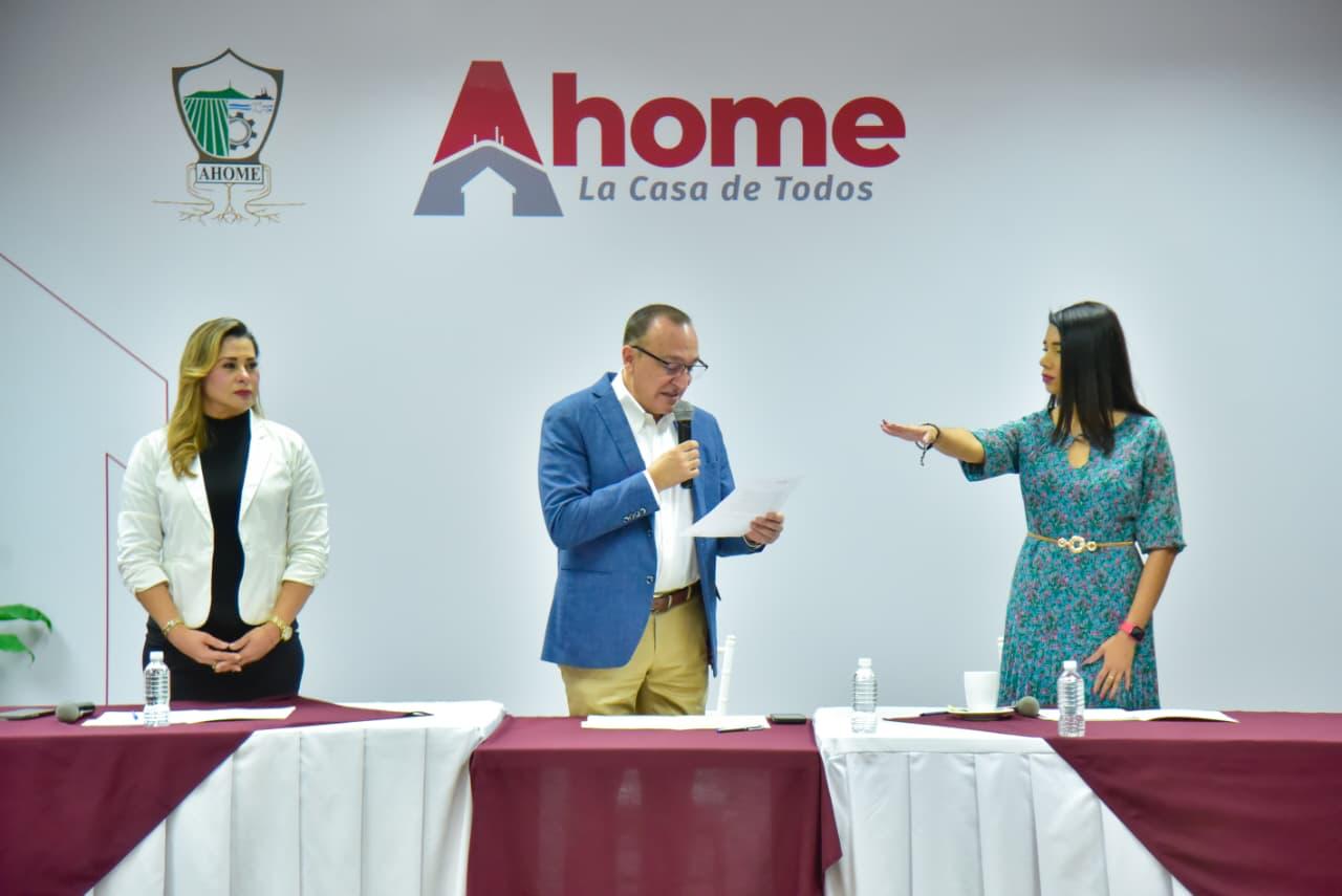 Alcalde Antonio Menéndez toma protesta a nuevos integrantes del Comité de Ética del Ayuntamiento