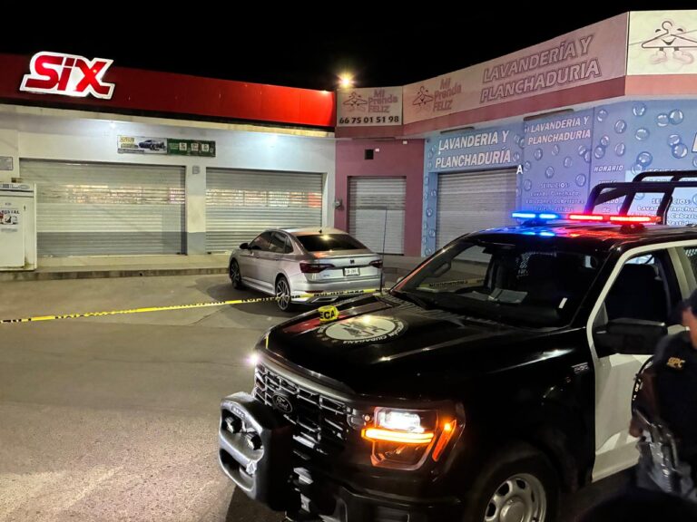 Asesinan con arma de fuego a una mujer en la colonia Rincón Real de Culiacán