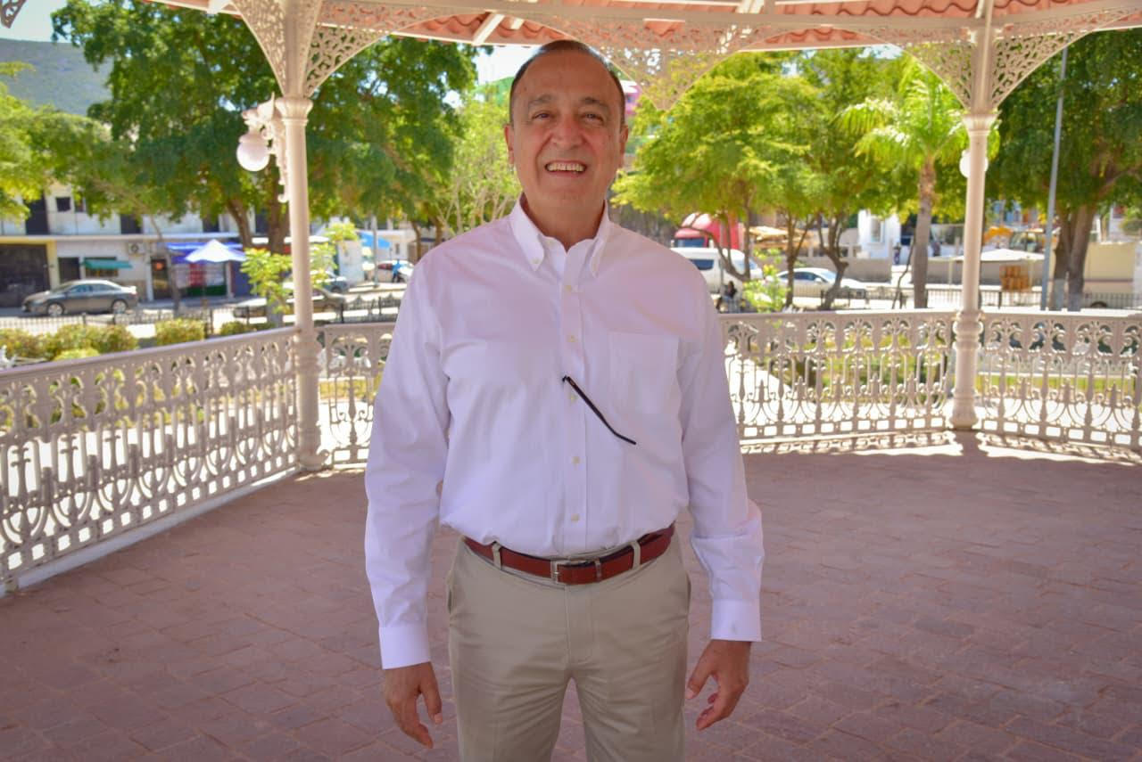 Ayuntamiento ya inició el programa de alumbrado con 200 luminarias mensuales con recursos propios